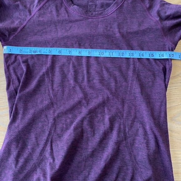 Lululemon Swiftly Tech Long Sleeve - Size 10 - Picture 4 of 7